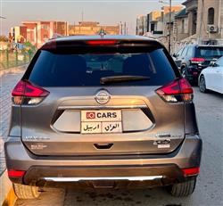 نيسان روج